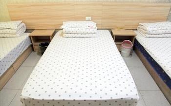 Wuhan Minghang Guesthouse Buitenkant foto