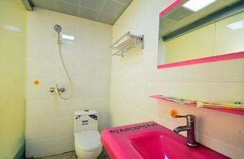 Wuhan Minghang Guesthouse Buitenkant foto